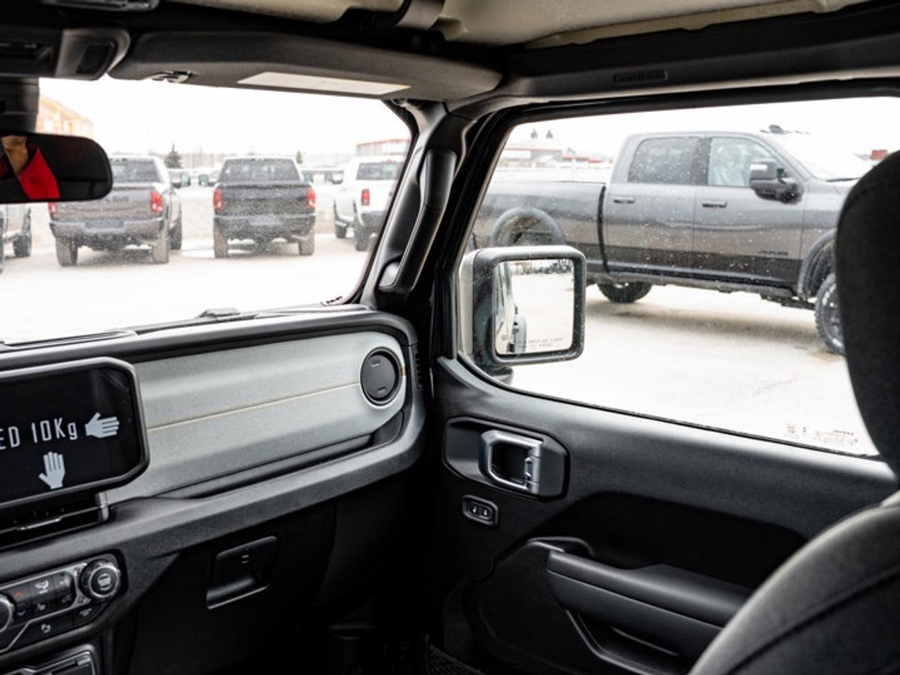 2026 Jeep Wrangler Sport S Photo