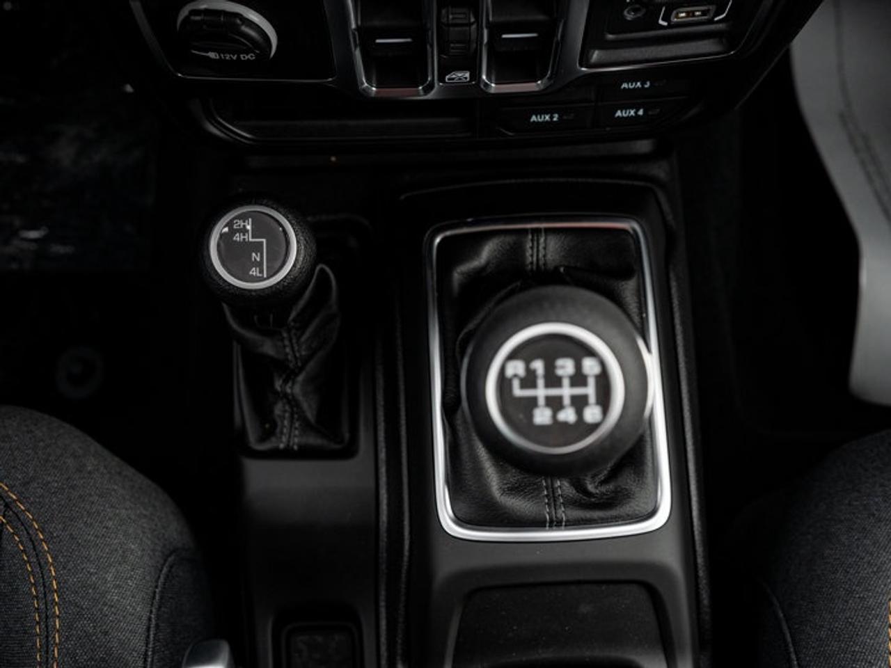 2026 Jeep Wrangler Sport S Photo