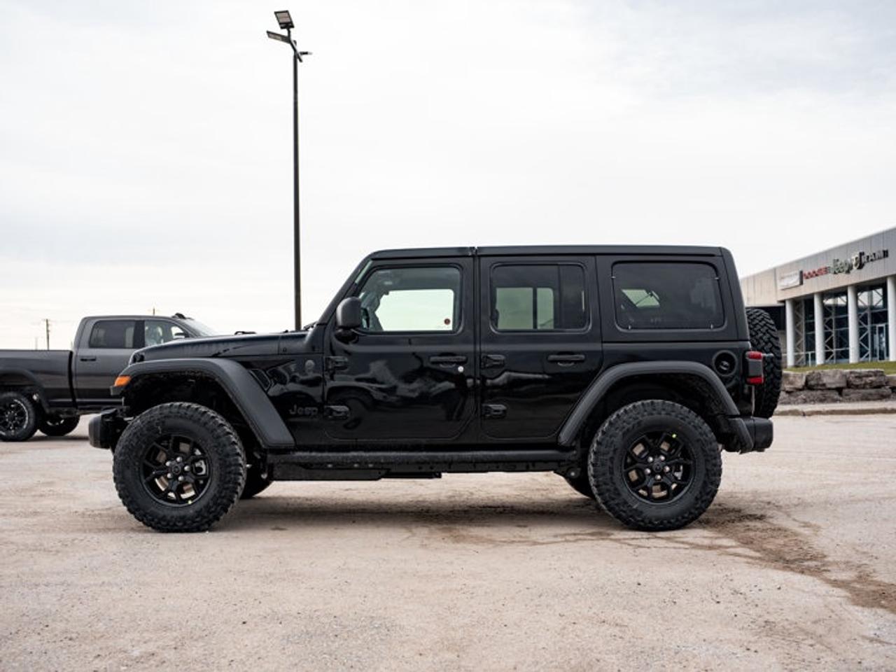 2026 Jeep Wrangler Willys Photo4