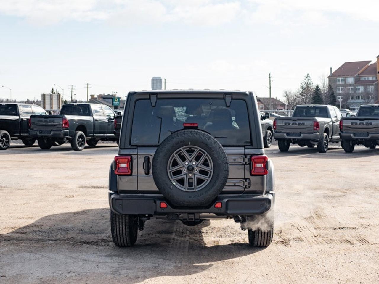 2026 Jeep Wrangler Sport S Photo