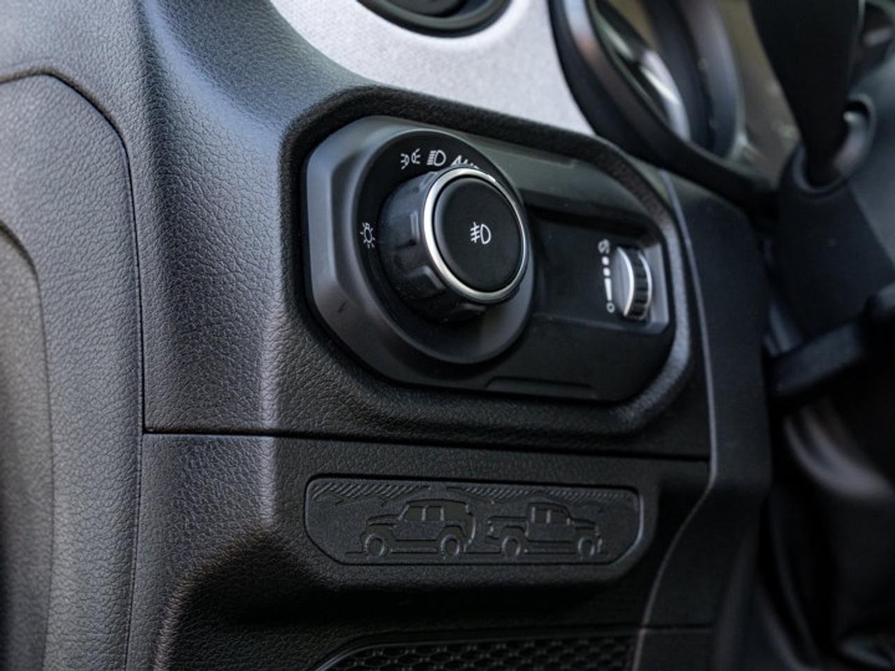 2026 Jeep Wrangler Sport S Photo