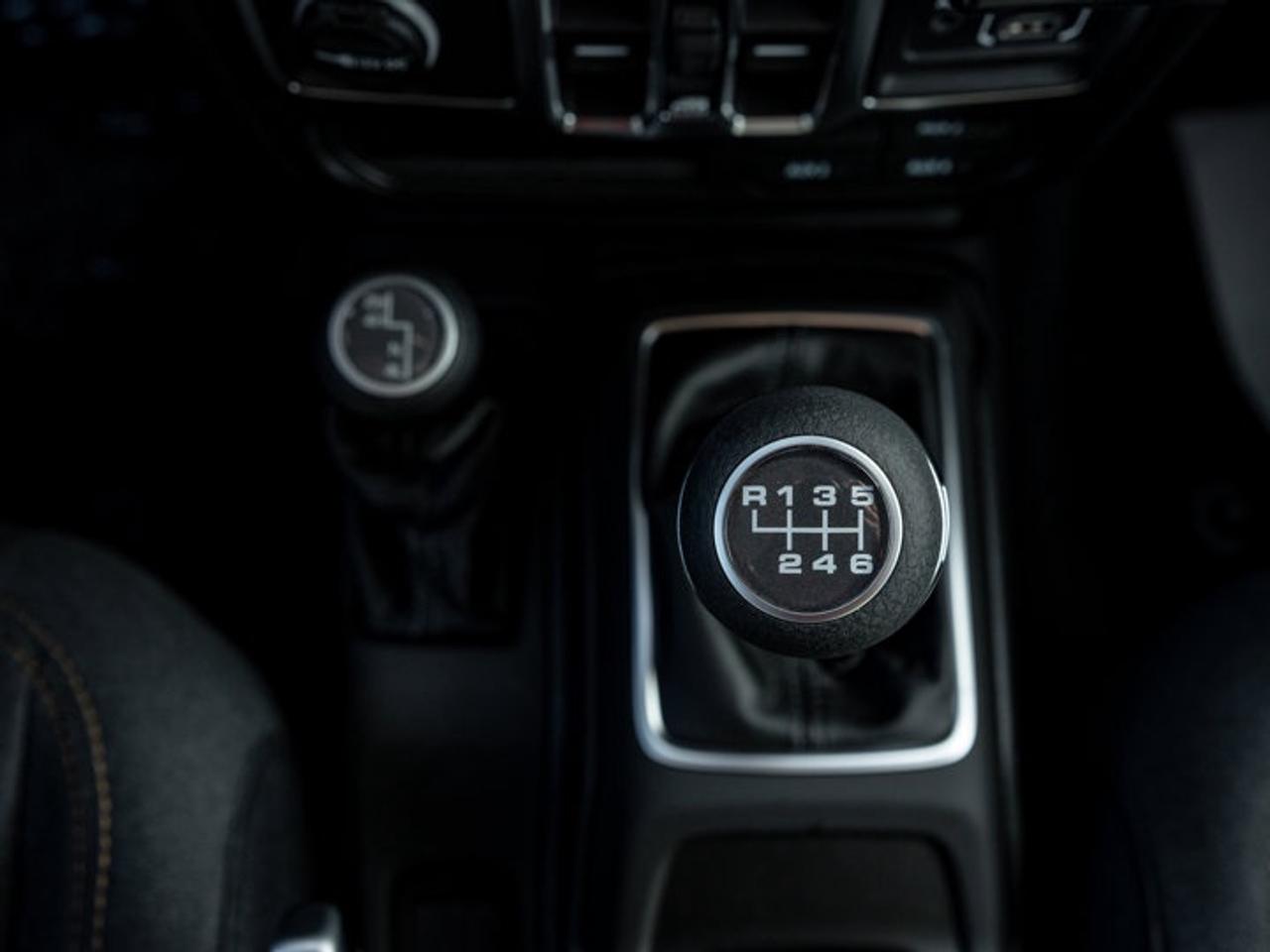 2026 Jeep Wrangler Sport S Photo