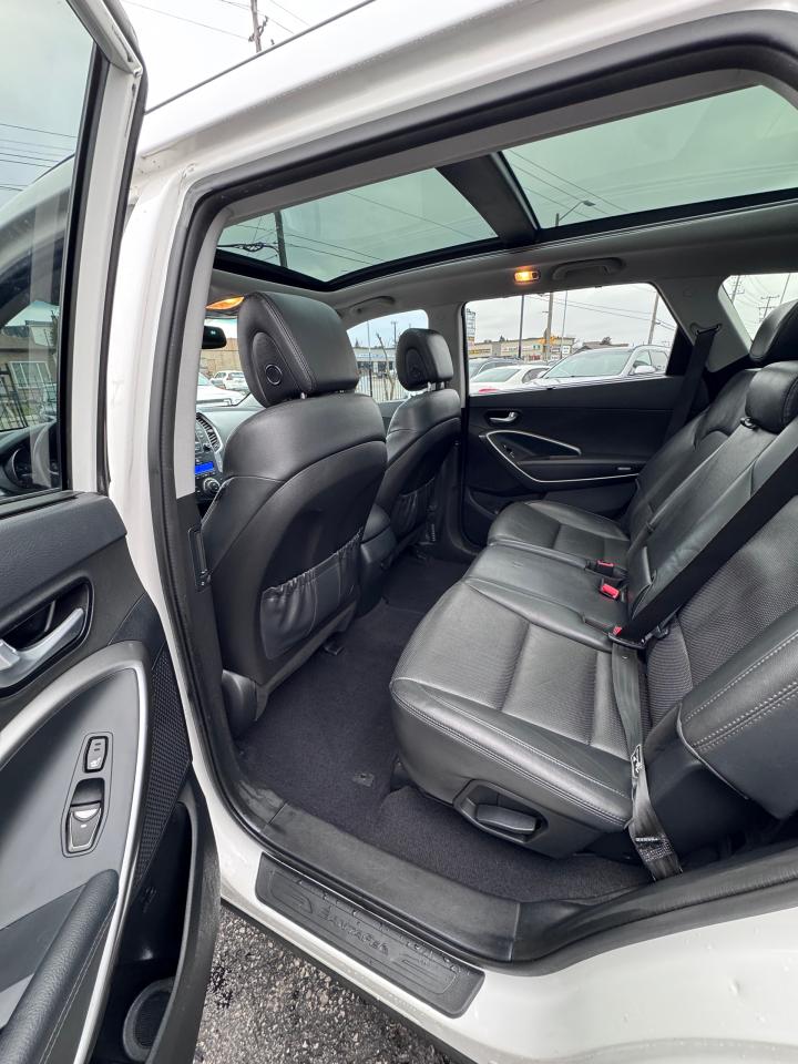 2016 Hyundai Santa Fe XL AWD 3.3L Luxury Adventure Ed | CERTIFED Photo