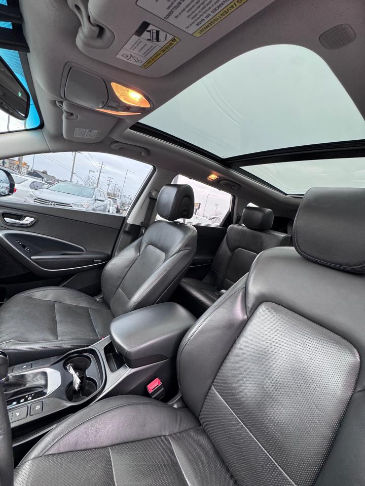 2016 Hyundai Santa Fe XL AWD 3.3L Luxury Adventure Ed | CERTIFED Photo