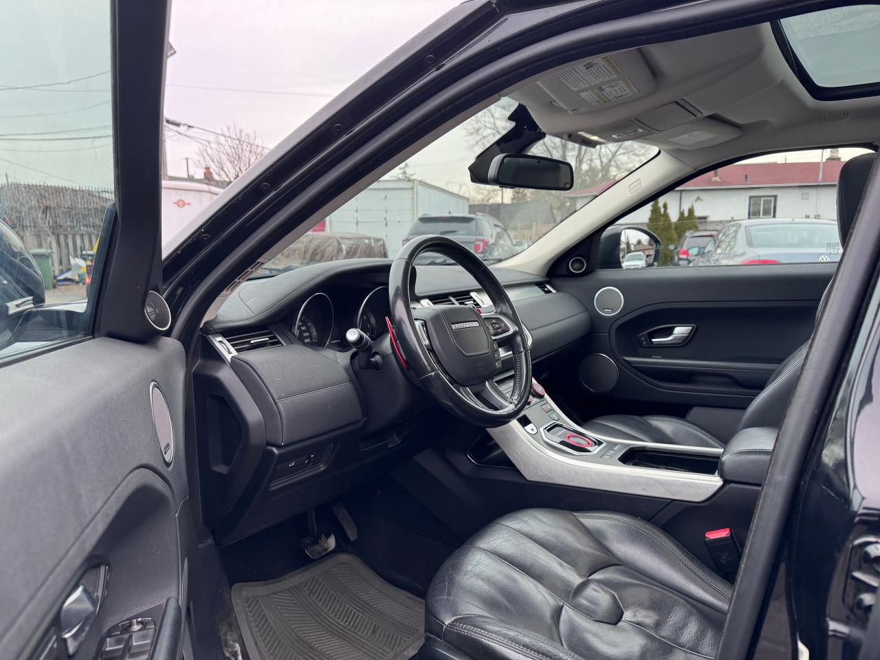 2015 Land Rover Range Rover Evoque Pure City | NO ACCIDENTS | CERTIFIED Photo