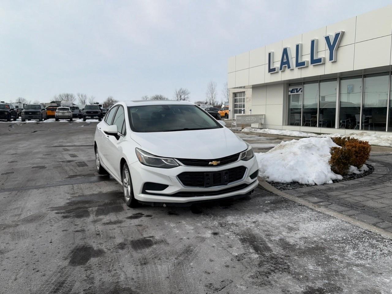 2018 Chevrolet Cruze Sedan LT (Automatic) Photo0