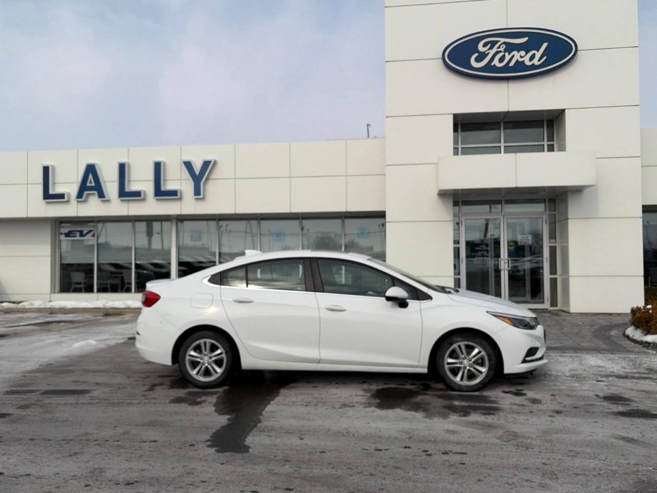 2018 Chevrolet Cruze Sedan LT (Automatic) Photo