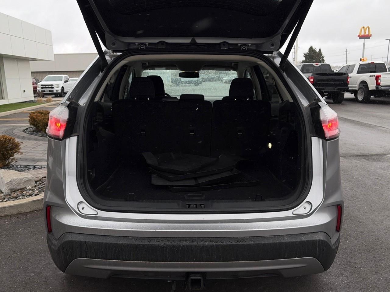 2024 Ford Edge SEL AWD Photo4