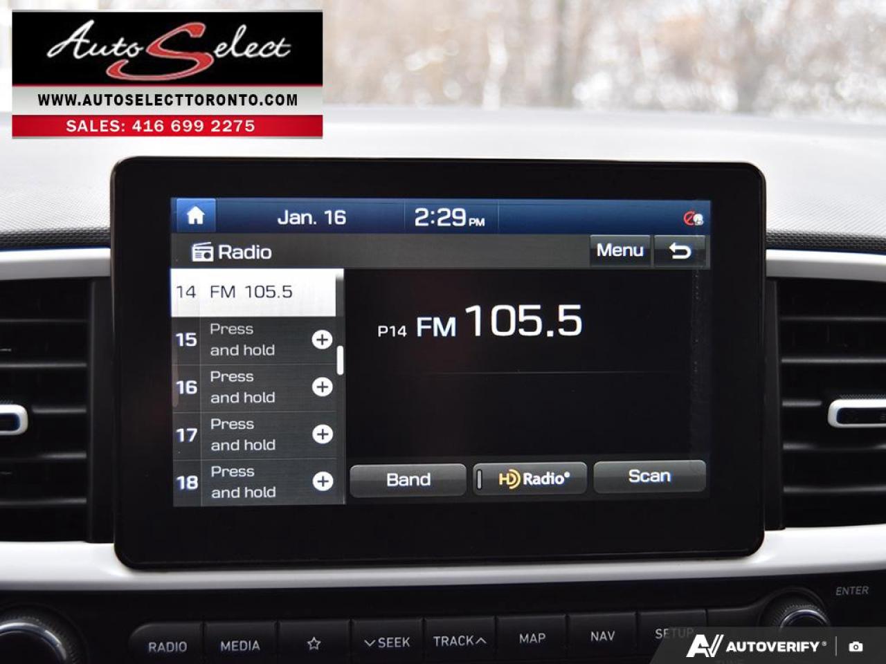 2020 Hyundai Venue Ultimate w/Black Interior (IVT) Sunroof - Apple Carplay - Clean Carfax Photo