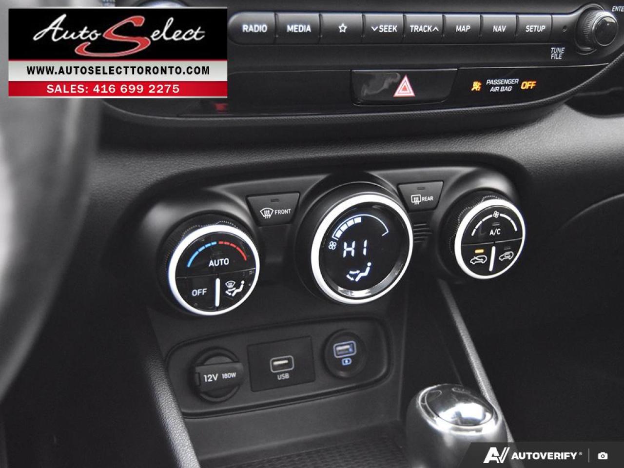 2020 Hyundai Venue Ultimate w/Black Interior (IVT) Sunroof - Apple Carplay - Clean Carfax Photo