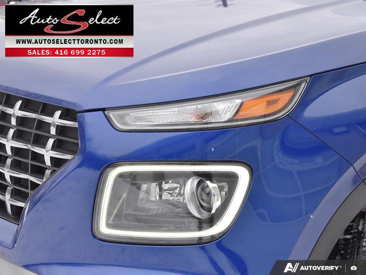 2020 Hyundai Venue Ultimate w/Black Interior (IVT) Sunroof - Apple Carplay - Clean Carfax Photo