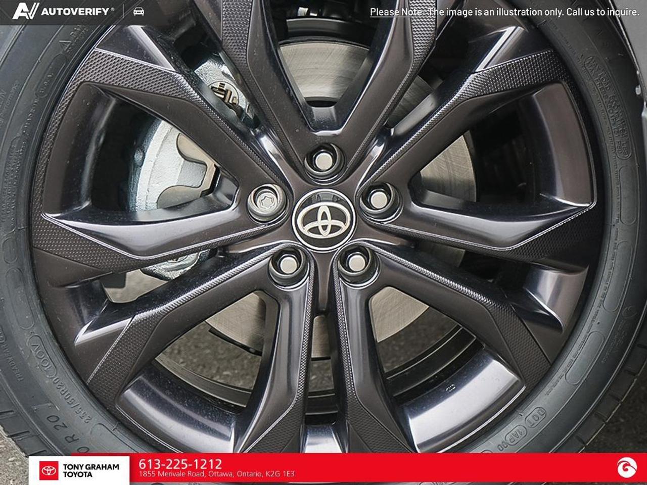 2026 Toyota Sienna XSE 7-Passenger Photo