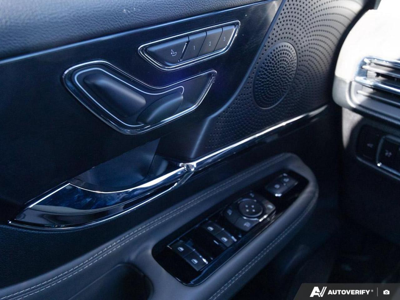 2025 Lincoln Corsair Reserve 201A | JET APPEARANCE PACKAGE | NAVIGATION SYSTEM Photo