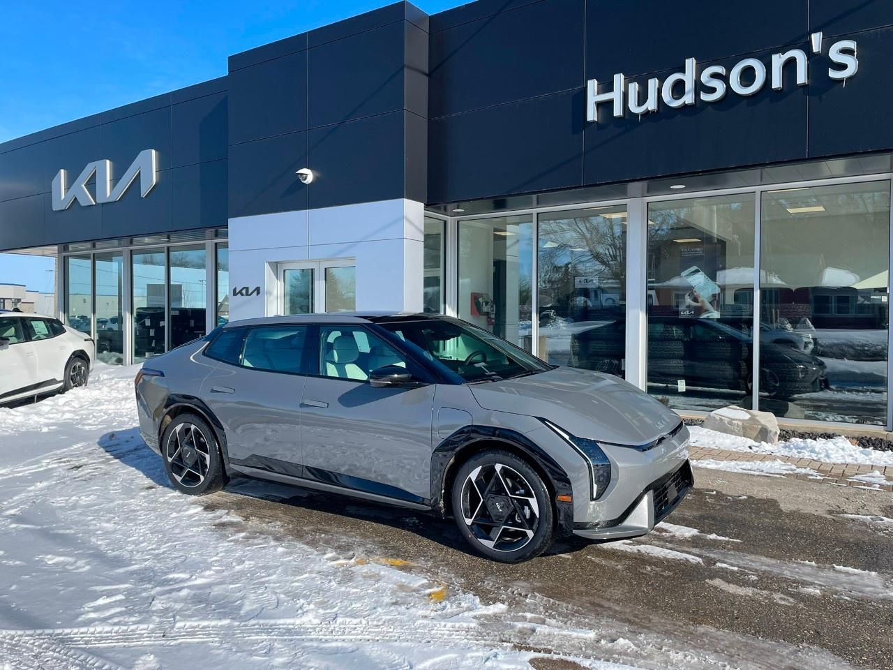 At Hudsons Listowel Kia we make car buying a breeze! New car pricing with $0 down approvals are among your options (*on approved credit). There are a variety of finance and lease options available. Also expect top dollar for your trade-in!Selling price/payment shown includes incentive(s). Does not include HST & Licensing. Bi-Weekly payments reflect current Kia Canada incentives. We have professional Product Specialist to guide you through your vehicle purchase. Contact us for more info! 1-800-403-9909