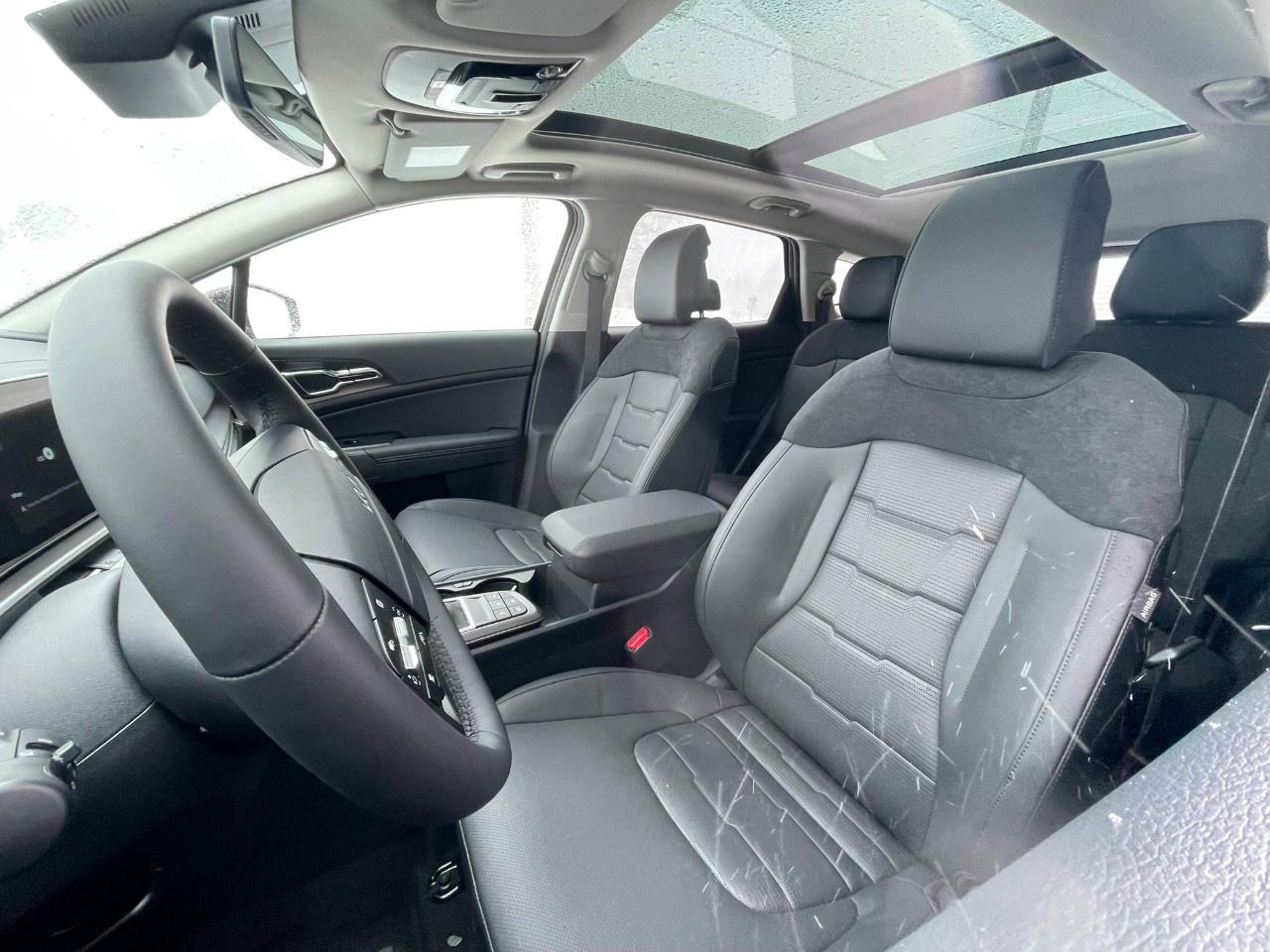 2026 Kia Sportage EX Premium AWD w/Black Interior Photo