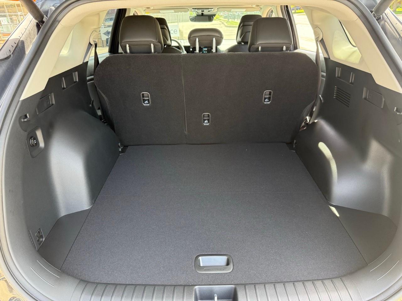 2026 Kia Sportage EX Premium AWD w/Black Interior Photo