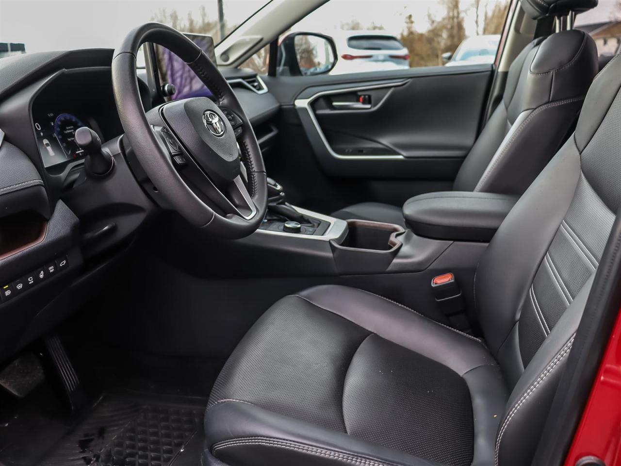 2024 Toyota RAV4 LIMITED AWD Photo