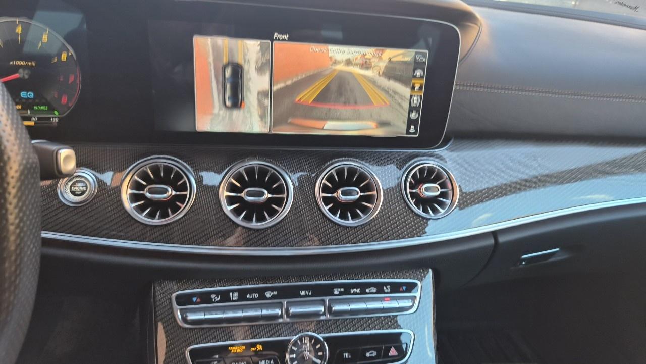 2016 Volkswagen Tiguan 4MOTION 4dr Auto Special Edition Photo