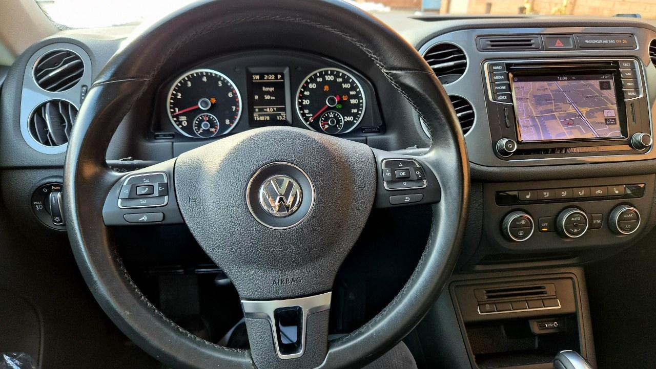 2016 Volkswagen Tiguan 4MOTION 4dr Auto Special Edition Photo