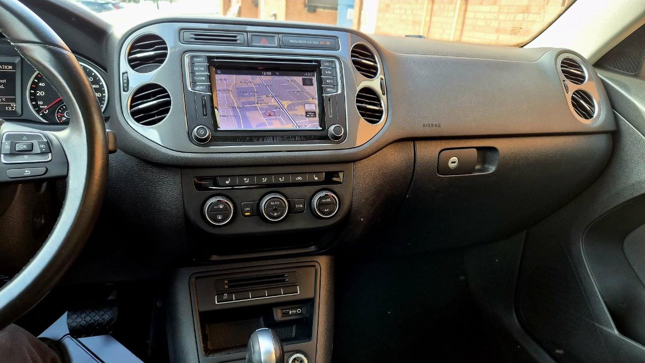 2016 Volkswagen Tiguan 4MOTION 4dr Auto Special Edition Photo