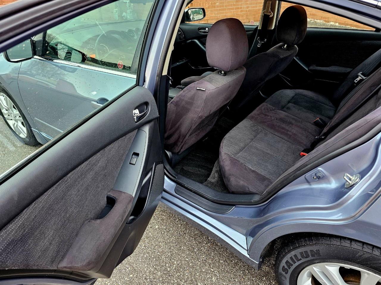 2012 Nissan Altima 4DR SDN I4 CVT 2.5 S Photo