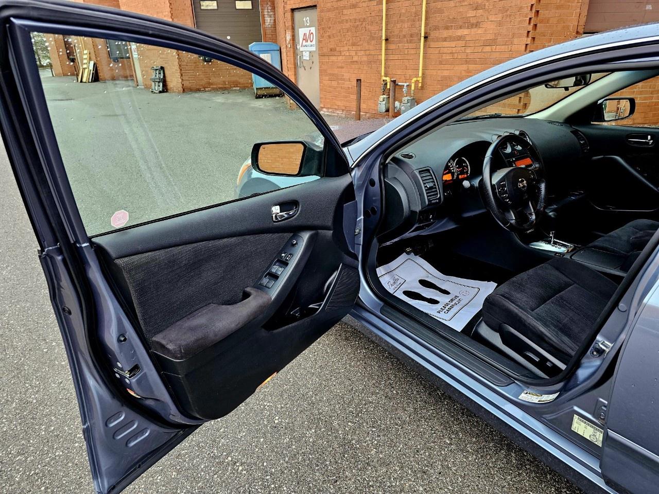 2012 Nissan Altima 4DR SDN I4 CVT 2.5 S Photo