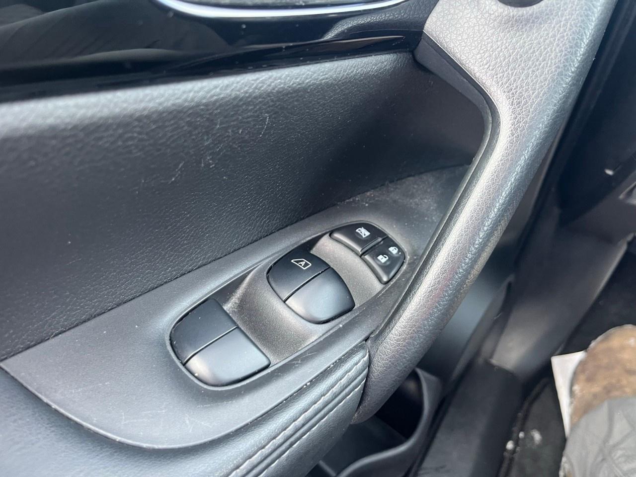 2021 Nissan Qashqai SV CVT Photo