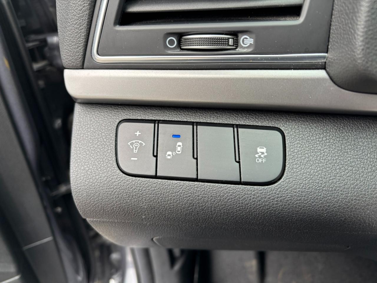 2018 Hyundai Elantra GL *CERTIFIED WITH WARRANTY*AUTO SHIFT* Photo