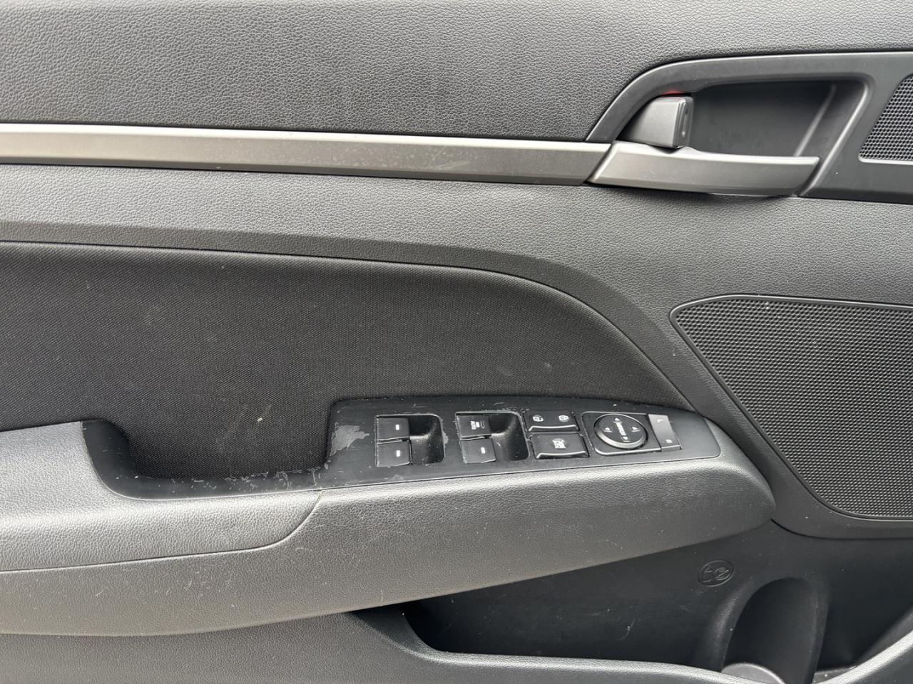 2018 Hyundai Elantra GL *CERTIFIED WITH WARRANTY*AUTO SHIFT* Photo