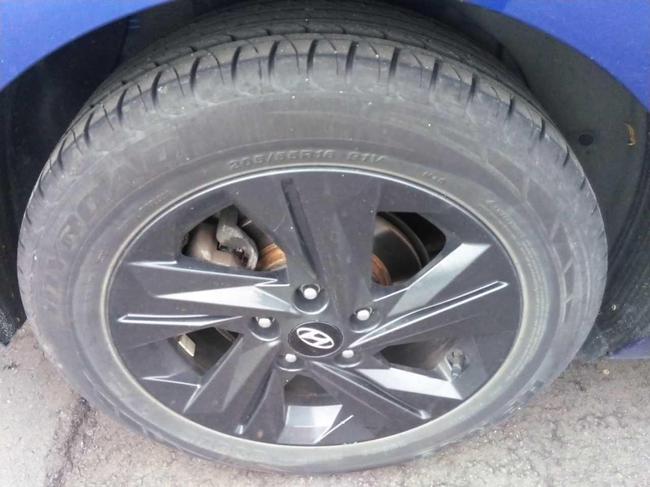 2022 Hyundai Elantra Preferred Photo