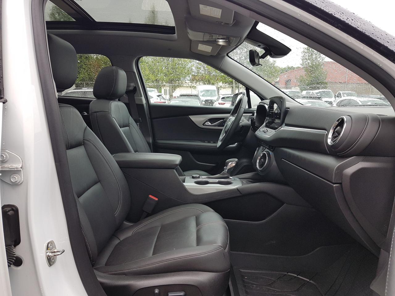 2023 Chevrolet Blazer LT V6 AWD *LEATHER-SUNROOF-NAVIGATION* Photo