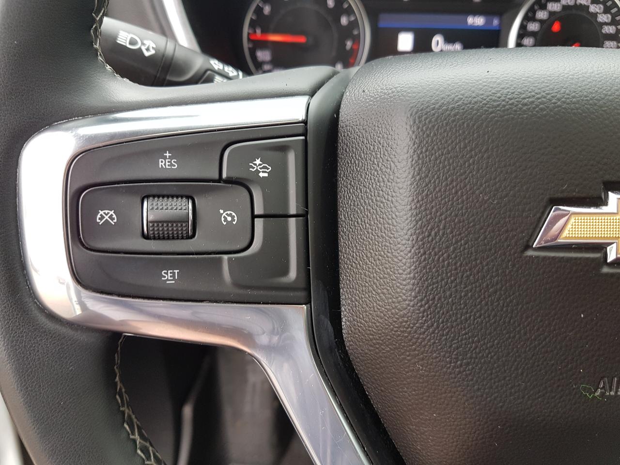 2023 Chevrolet Blazer LT V6 AWD *LEATHER-SUNROOF-NAVIGATION* Photo