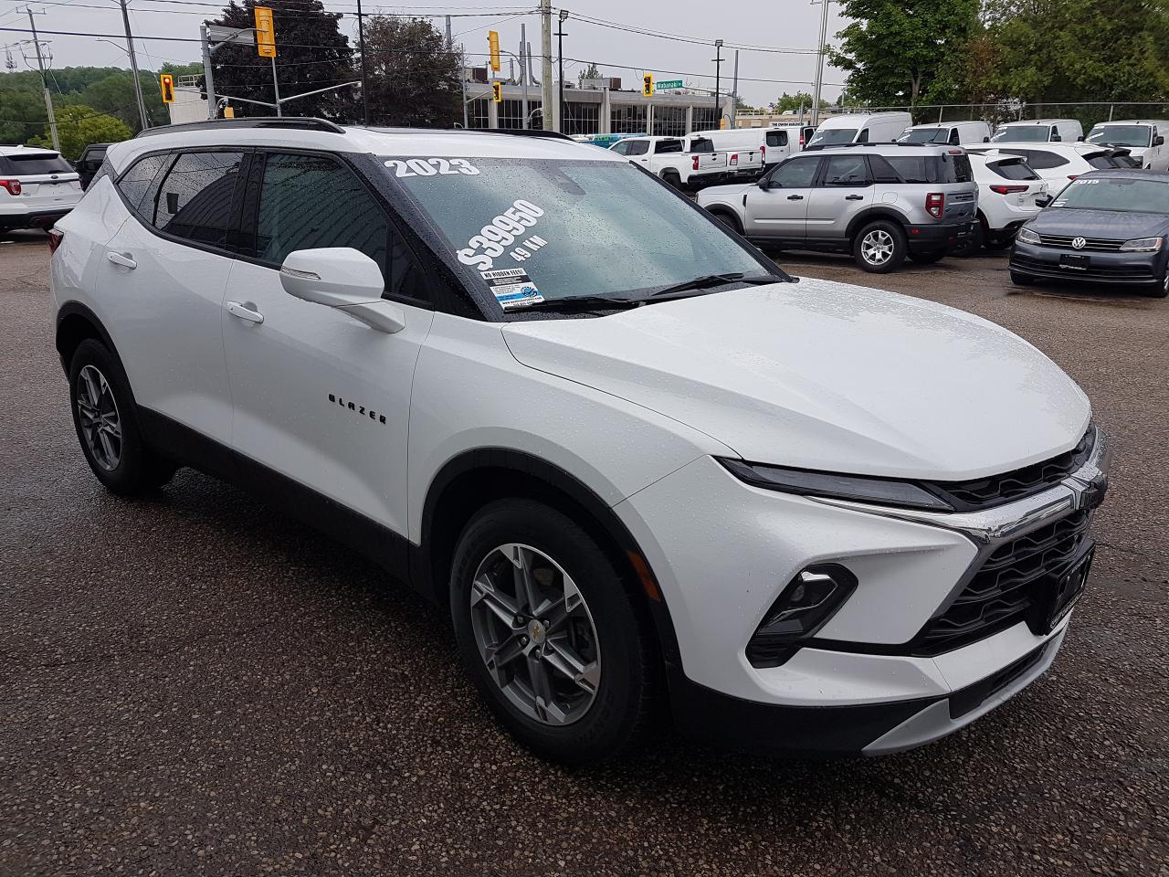 2023 Chevrolet Blazer LT V6 AWD *LEATHER-SUNROOF-NAVIGATION* Photo