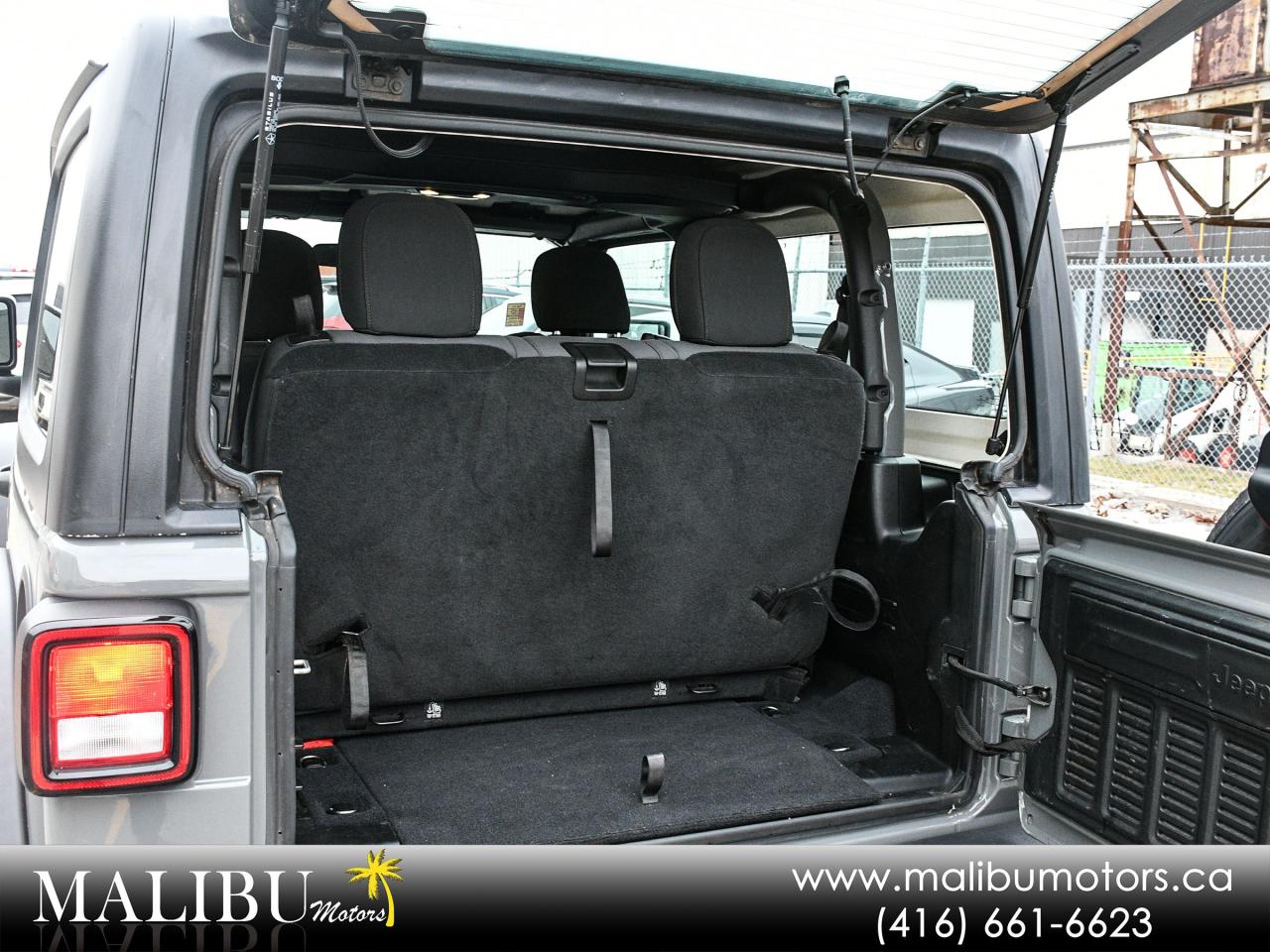 2022 Jeep Wrangler SPORT Photo