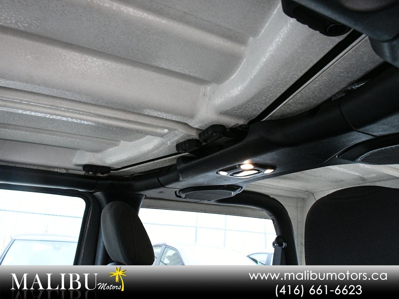 2022 Jeep Wrangler SPORT Photo