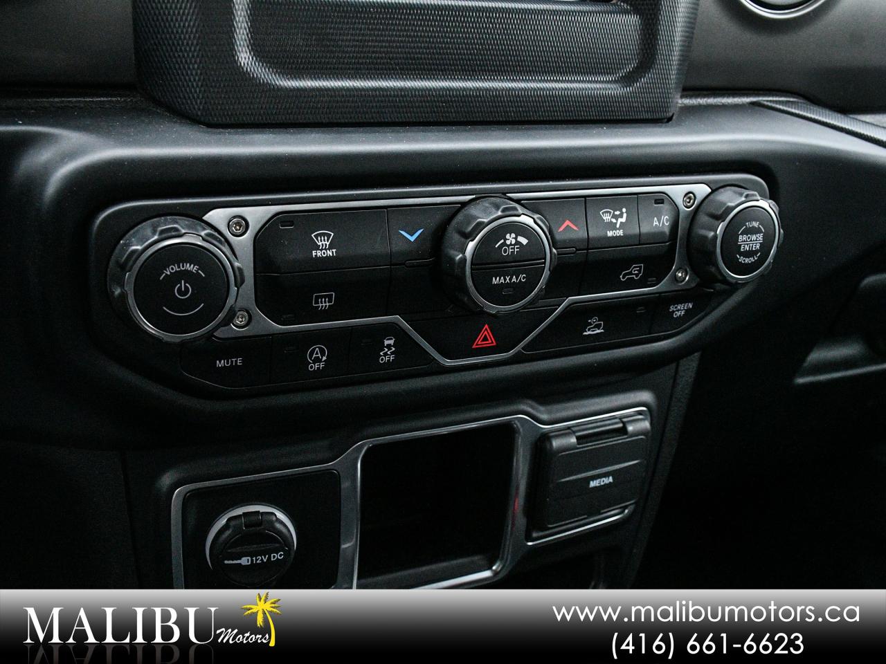 2022 Jeep Wrangler SPORT Photo