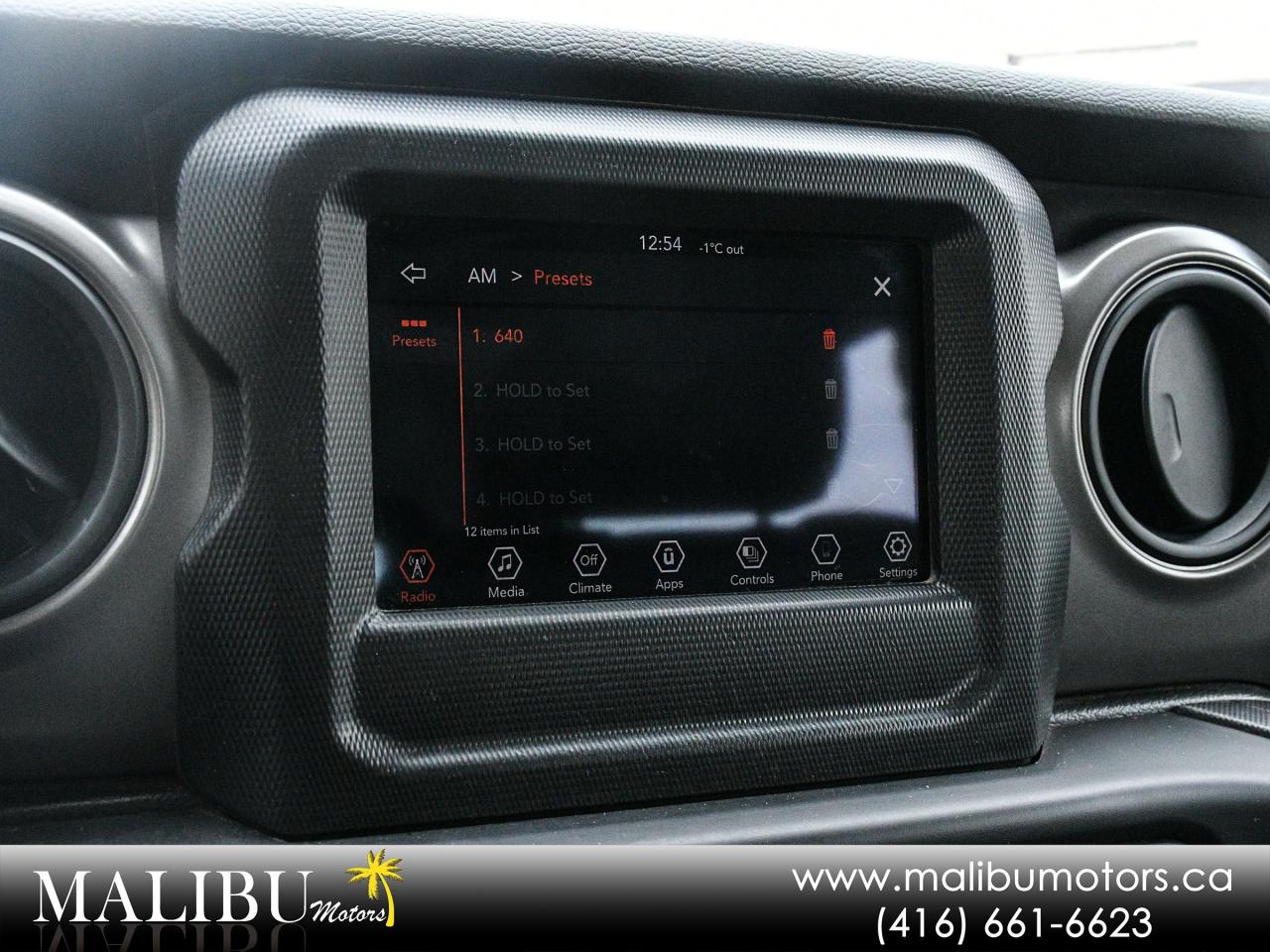 2022 Jeep Wrangler SPORT Photo