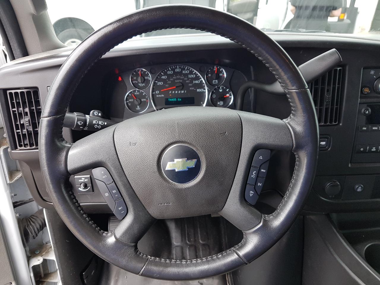 2023 Chevrolet Express 2500 Cargo 135" Photo