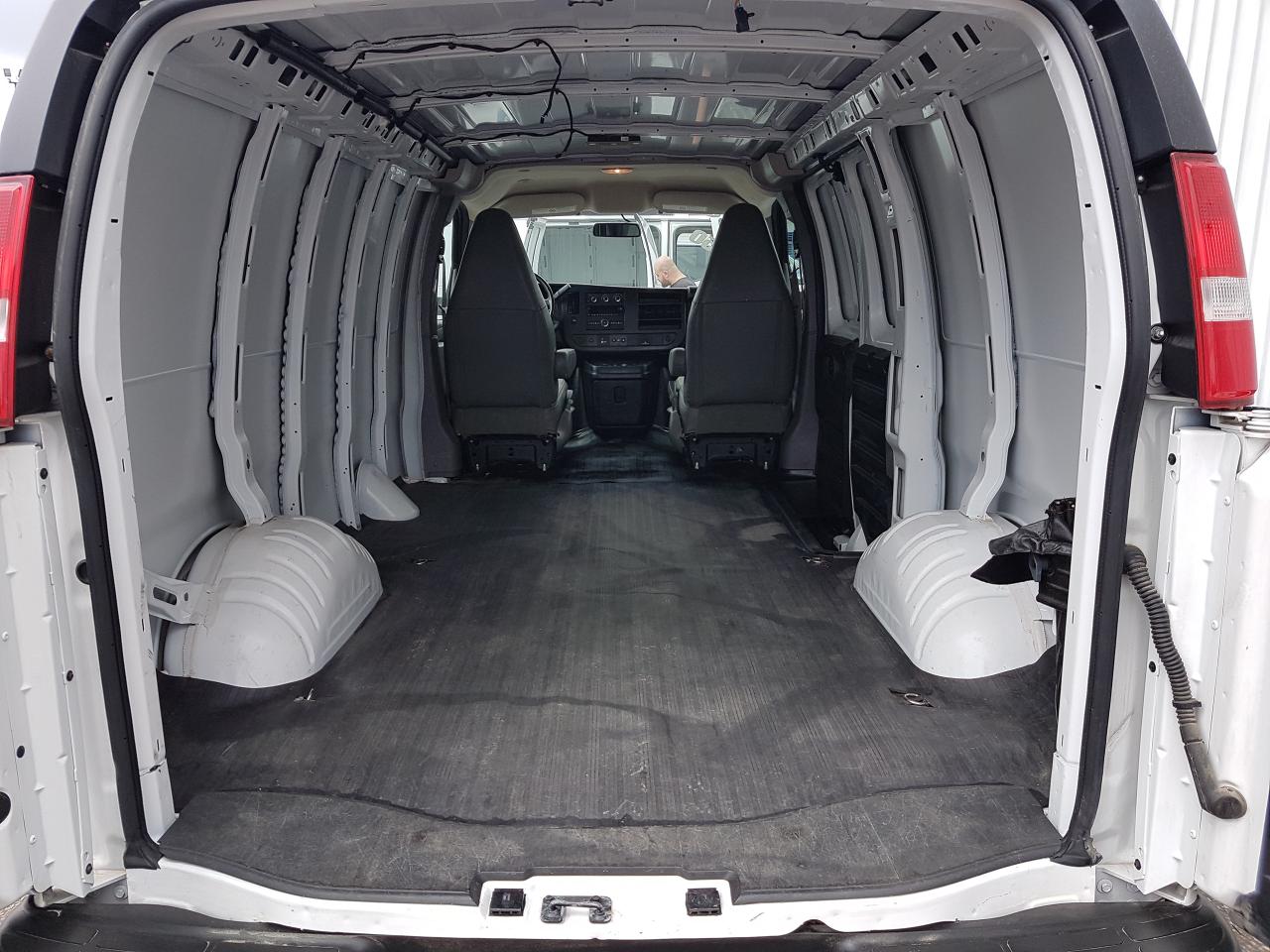 2023 Chevrolet Express  Photo