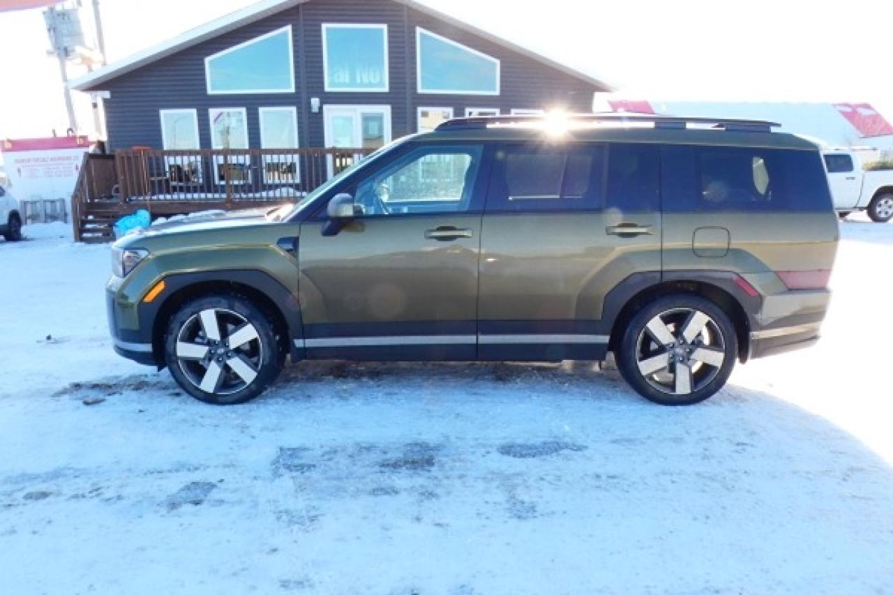 2025 Hyundai Santa Fe Preferred HYBRID w/Htd Leather, S/R, NAV, BUC - Photo #1