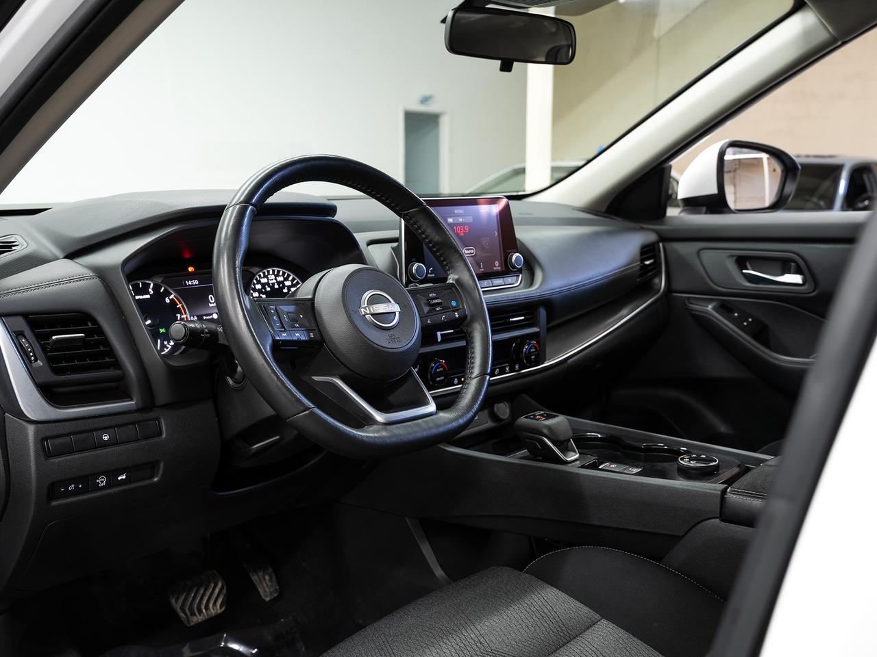 2024 Nissan Rogue SV Moonroof AWD | Sunroof | ACC | BSM | CarPlay