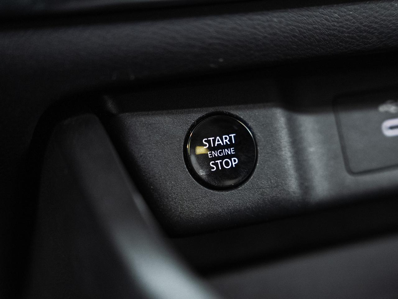 2024 Nissan Rogue SV Moonroof AWD | Sunroof | ACC | BSM | CarPlay