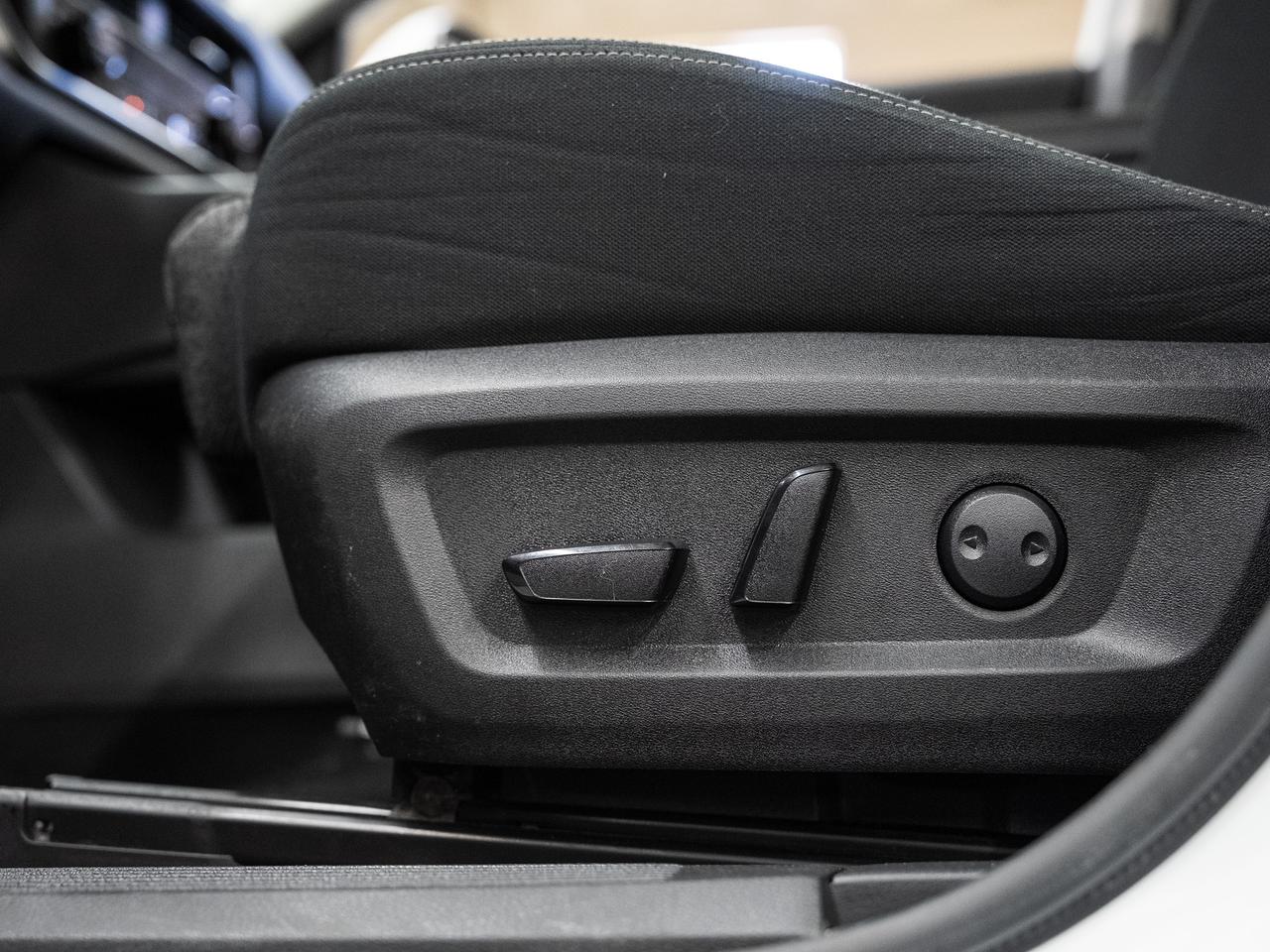 2024 Nissan Rogue SV Moonroof AWD | Sunroof | ACC | BSM | CarPlay