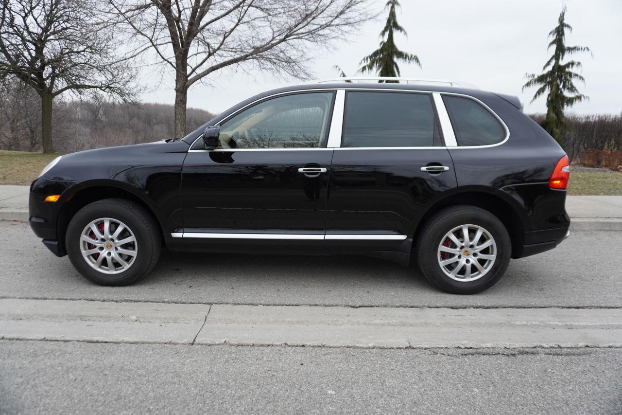 2008 Porsche Cayenne RARE / 6 SPEED MANUAL / NO ACCIDENTS / LOCAL TRUCK Photo