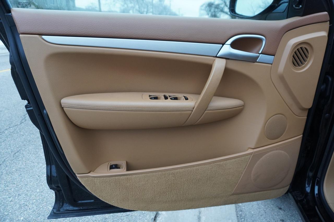 2008 Porsche Cayenne RARE / 6 SPEED MANUAL / NO ACCIDENTS / LOCAL TRUCK Photo