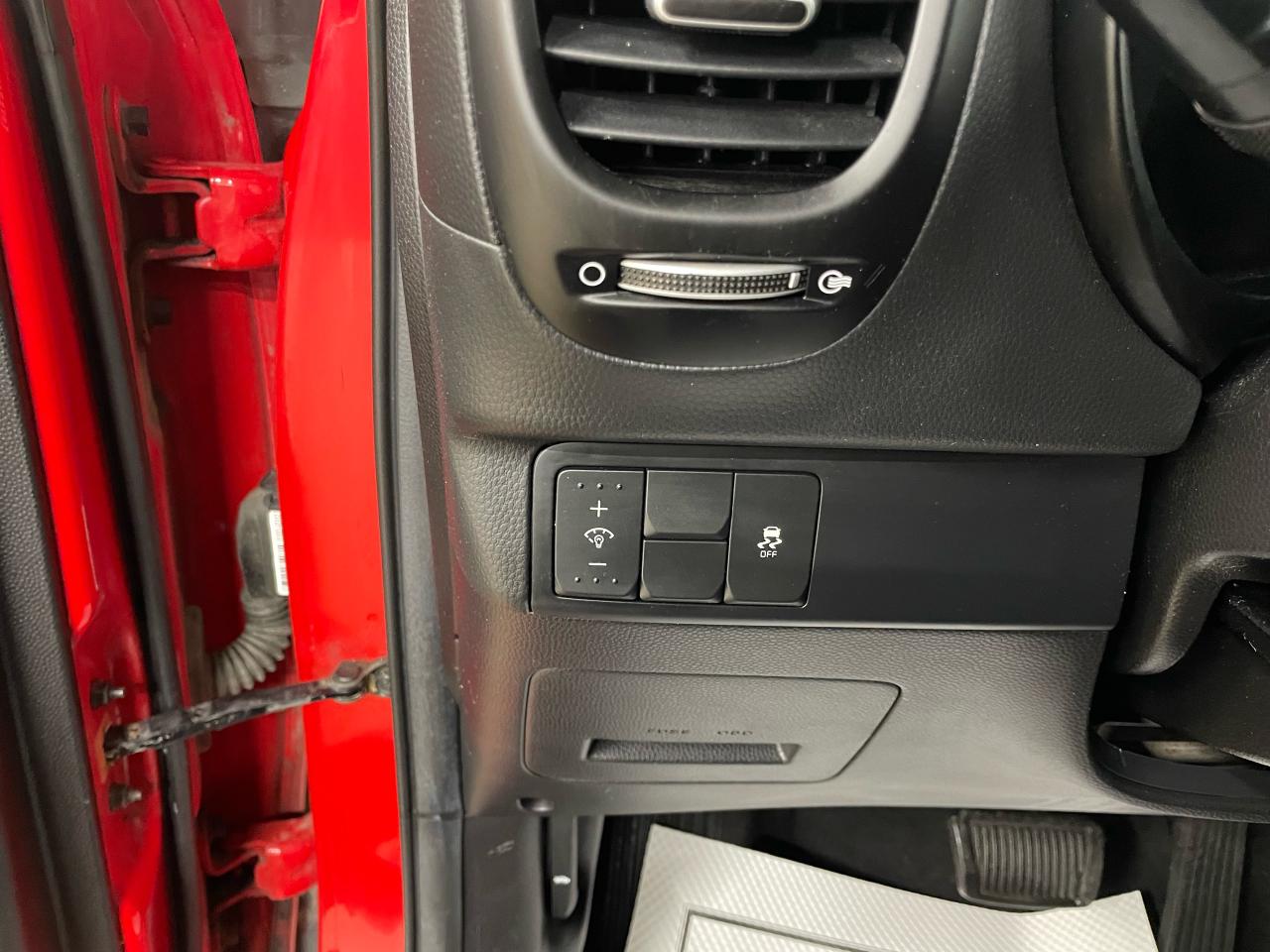 2016 Kia Soul EX | LOW KMS | CLEAN CARFAX | HEATED SEATS Photo13