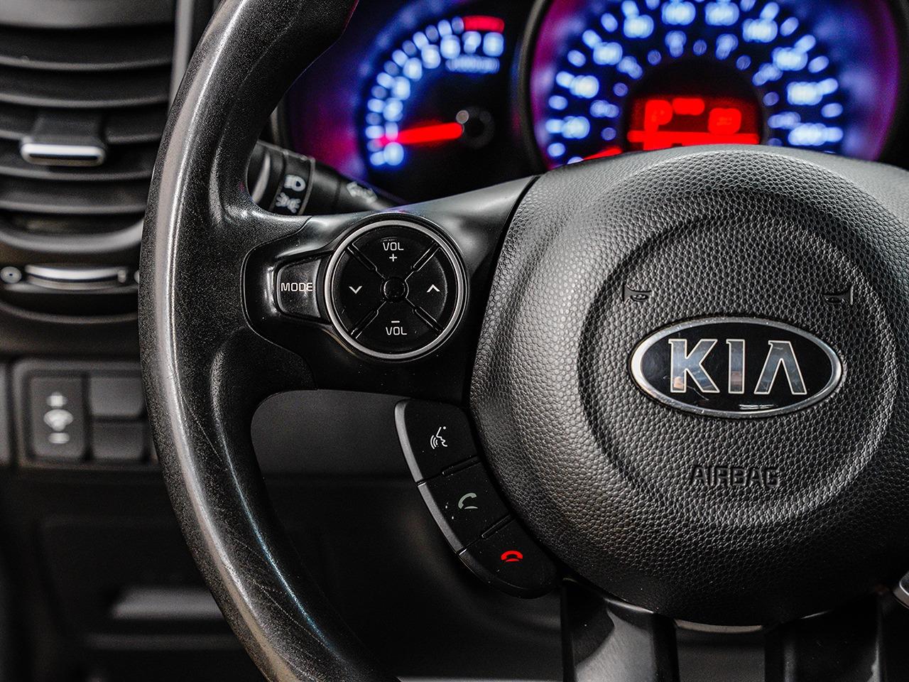 2016 Kia Soul EX | LOW KMS | CLEAN CARFAX | HEATED SEATS Photo