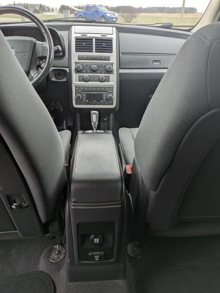 2010 Dodge Journey FWD 4DR SXT Photo