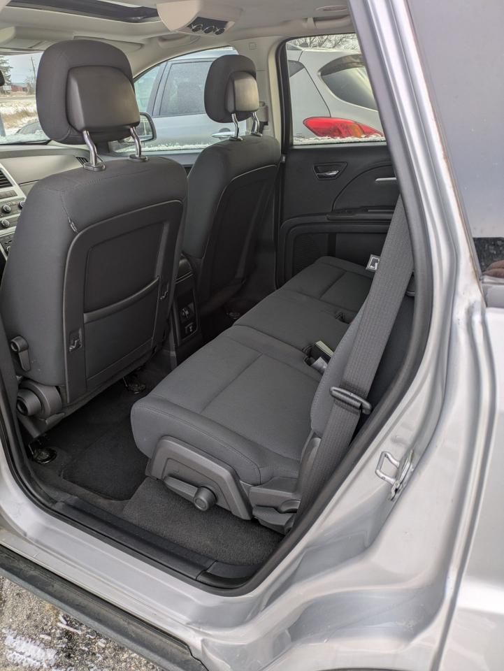 2010 Dodge Journey FWD 4DR SXT Photo