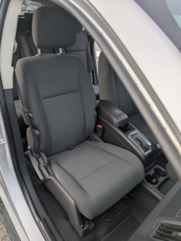 2010 Dodge Journey FWD 4DR SXT Photo